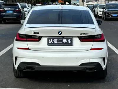 BMW 3 Series 2022, 75000 км, за 20423.38 USD