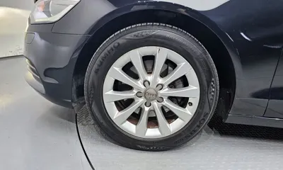 Audi A6 2014, 118390 км, за 4860.74 USD