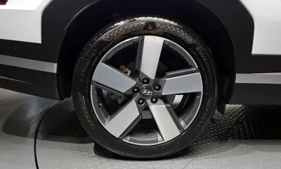 Hyundai Santafe 2025, 12789 км, за 23987.51 USD