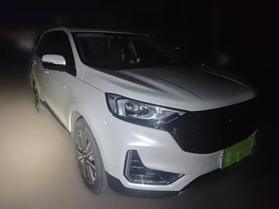 Ford Edge 2021, 31500 км, за 18831 USD - фото 3