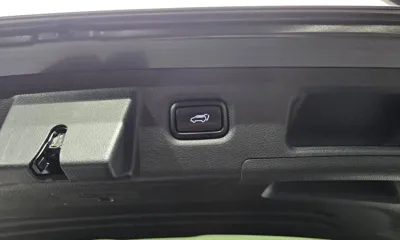 Hyundai Santafe 2019, 138056 км, за 9124.33 USD - фото 16