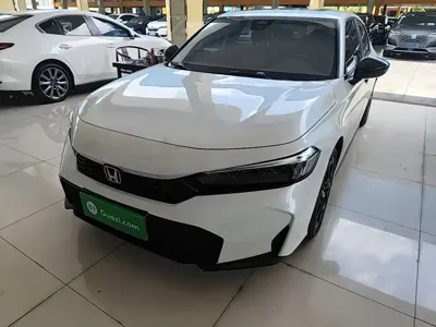 Honda Civic 2025, 8300 км, за 13216.63 USD