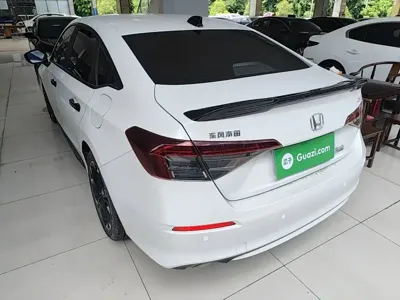 Honda Civic 2025, 8300 км, за 13216.63 USD