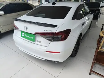 Honda Civic 2025, 8300 км, за 13161.37 USD - фото 7