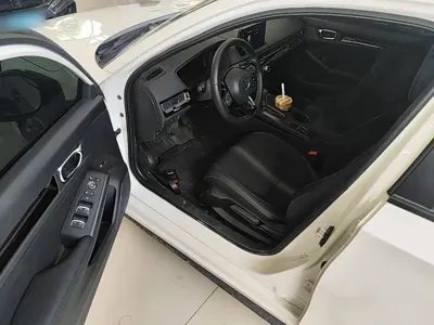 Honda Civic 2025, 8300 км, за 13161.37 USD - фото 16