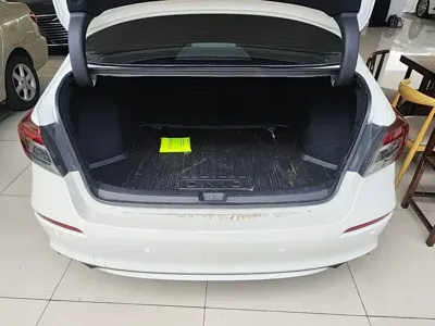 Honda Civic 2025, 8300 км, за 13161.37 USD - фото 19