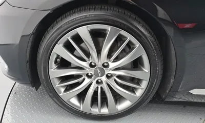 Genesis G80 2017, 123994 км, за 10906.94 USD