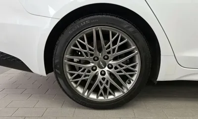 Genesis G70 2022, 70841 км, за 20101.5 USD