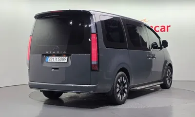 Hyundai Staria 2025, 10679 км, за 32059.78 USD
