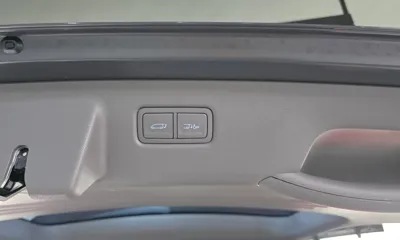 Hyundai Staria 2025, 10679 км, за 32059.78 USD - фото 31
