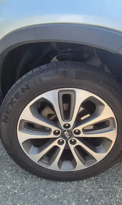 Kia Sorento 2013, 225649 км, за 3216.49 USD