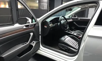 Volkswagen Passat 2018, 125792 км, за 12164.99 USD - фото 10