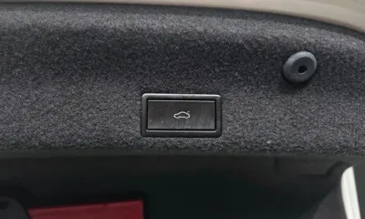 Volkswagen Passat 2018, 125792 км, за 12164.99 USD - фото 20