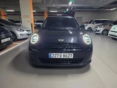 MINI Cooper 2025, 8500 км, за 17369.04 USD