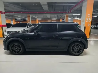 MINI Cooper 2025, 8500 км, за 17369.04 USD - фото 10