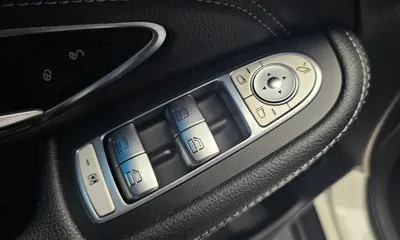 Mercedes-Benz GLC-Class 2018, 98559 км, за 17226.8 USD - фото 15