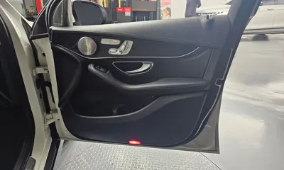 Mercedes-Benz GLC-Class 2018, 98559 км, за 17226.8 USD - фото 25