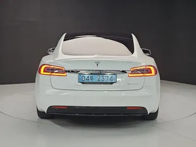 Tesla Model S 2019, 143660 км, за 28990.24 USD