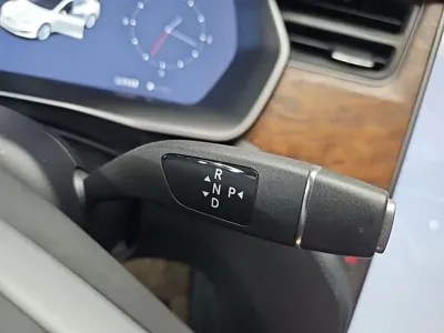 Tesla Model S 2019, 143660 км, за 28990.24 USD - фото 9