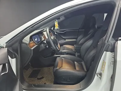 Tesla Model S 2019, 143660 км, за 28990.24 USD - фото 10