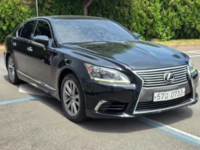 Lexus LS · 2016 год