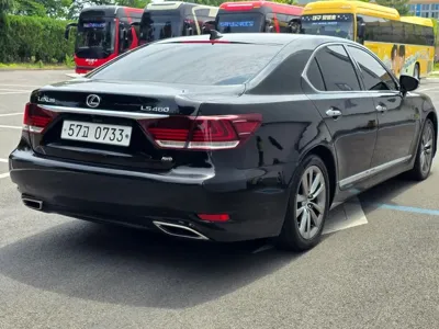 Lexus LS 2016, 94907 км, за 14236.49 USD