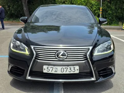 Lexus LS 2016, 94907 км, за 14236.49 USD