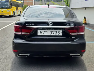 Lexus LS 2016, 94907 км, за 14236.49 USD - фото 6