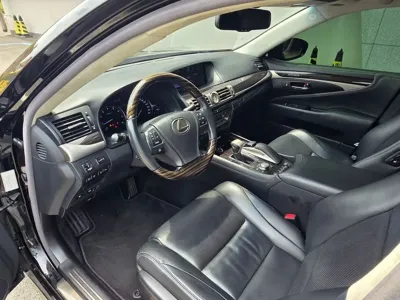 Lexus LS 2016, 94907 км, за 14236.49 USD - фото 7