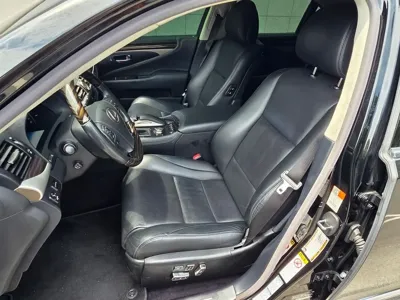 Lexus LS 2016, 94907 км, за 14236.49 USD - фото 8