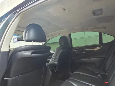 Lexus LS 2016, 94907 км, за 14236.49 USD - фото 9