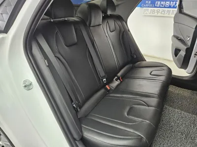 Hyundai Avante 2024, 72198 км, за 6514.66 USD - фото 10