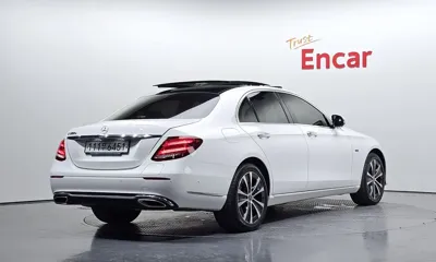 Mercedes-Benz E-Class 2019, 112865 км, за 18314.3 USD