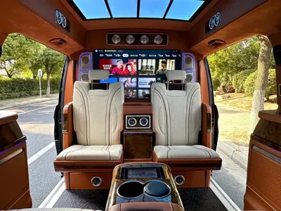 Mercedes-Benz V-Class 2024, 16000 км, за 62495.55 USD - фото 8