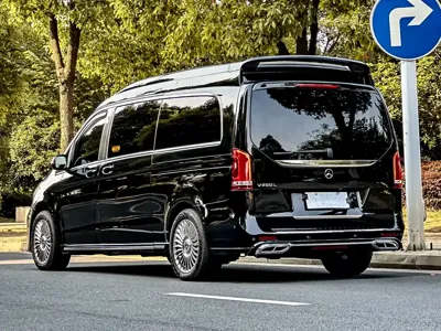 Mercedes-Benz V-Class 2024, 16000 км, за 62495.55 USD - фото 38