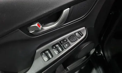 Hyundai Kona 2018, 88223 км, за 9537.88 USD - фото 16