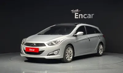 Hyundai i40 · 2012 год