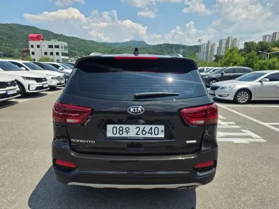 Kia Sorento 2019, 95137 км, за 12406.46 USD