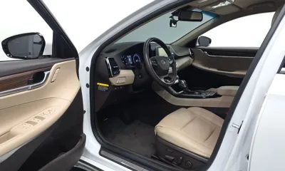 Hyundai Grandeur 2018, 64542 км, за 11265.22 USD - фото 10