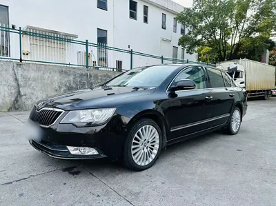 Skoda Superb · 2013 год