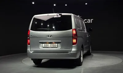 Hyundai Starex 2019, 28276 км, за 8930.31 USD