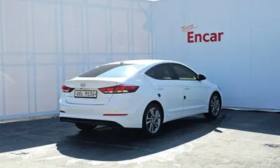 Hyundai Avante 2018, 54154 км, за 8064.52 USD