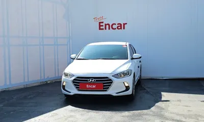 Hyundai Avante 2018, 54154 км, за 8064.52 USD