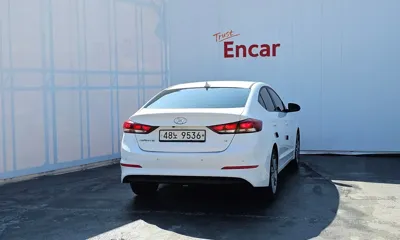 Hyundai Avante 2018, 54154 км, за 8064.52 USD