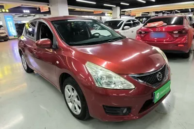 Nissan Tiida 2011, 154200 км, за 5641 USD