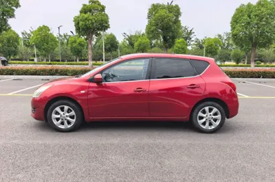 Nissan Tiida 2011, 154200 км, за 5641 USD - фото 13