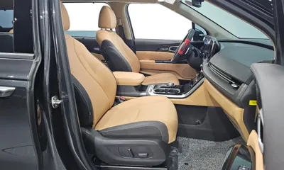Kia Canival 2023, 18390 км, за 22909.28 USD - фото 10
