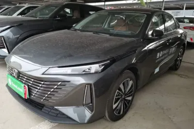 Changan Eado PHEV · 2025 год