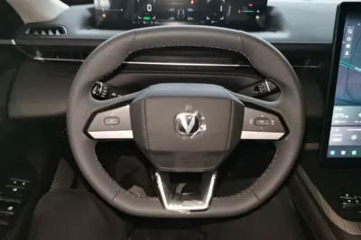 Changan Eado PHEV 2025, 100 км, за 12857 USD - фото 18