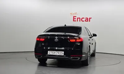 Kia K7 2019, 101991 км, за 8395.69 USD